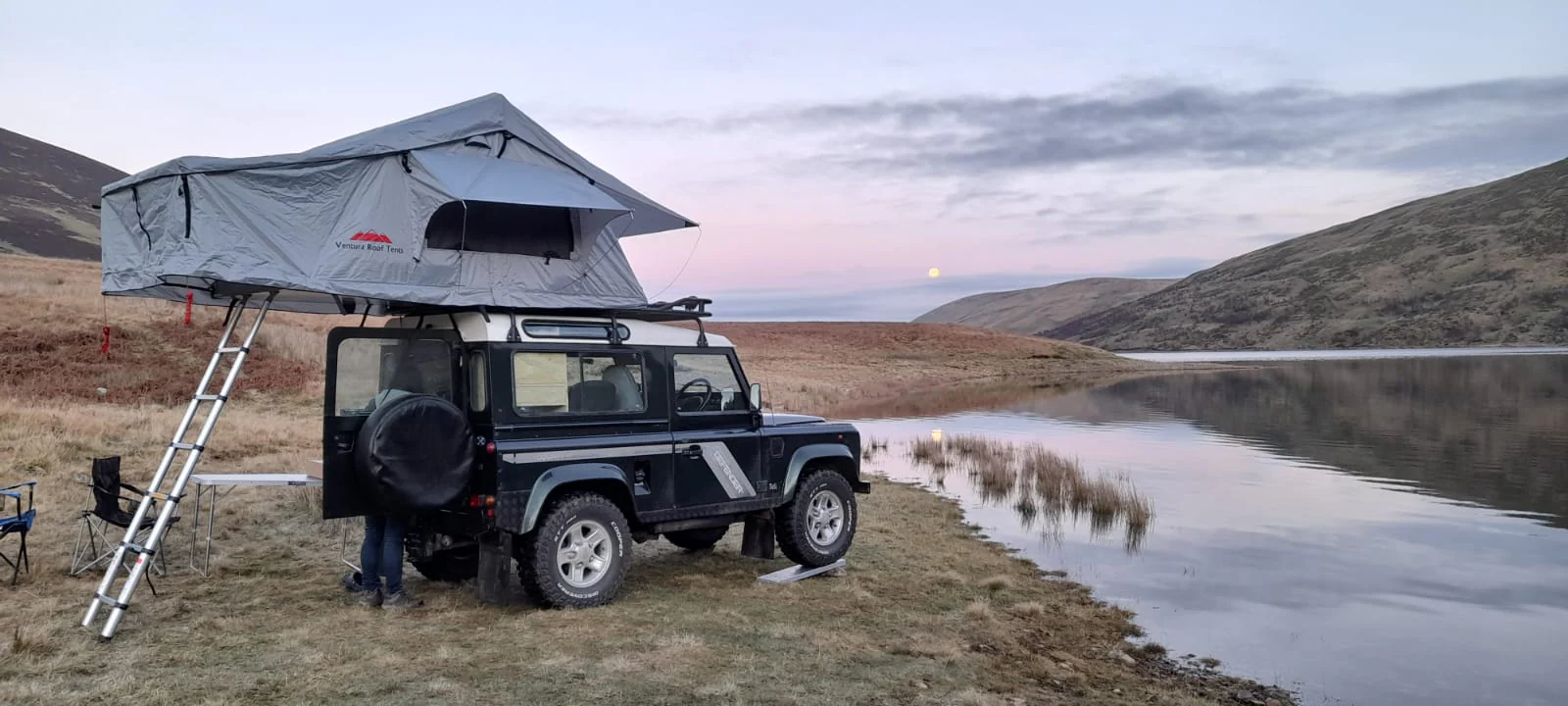 Extended Ventura Deluxe 1.4 Roof Top Tent (IN STOCK) - Image 12