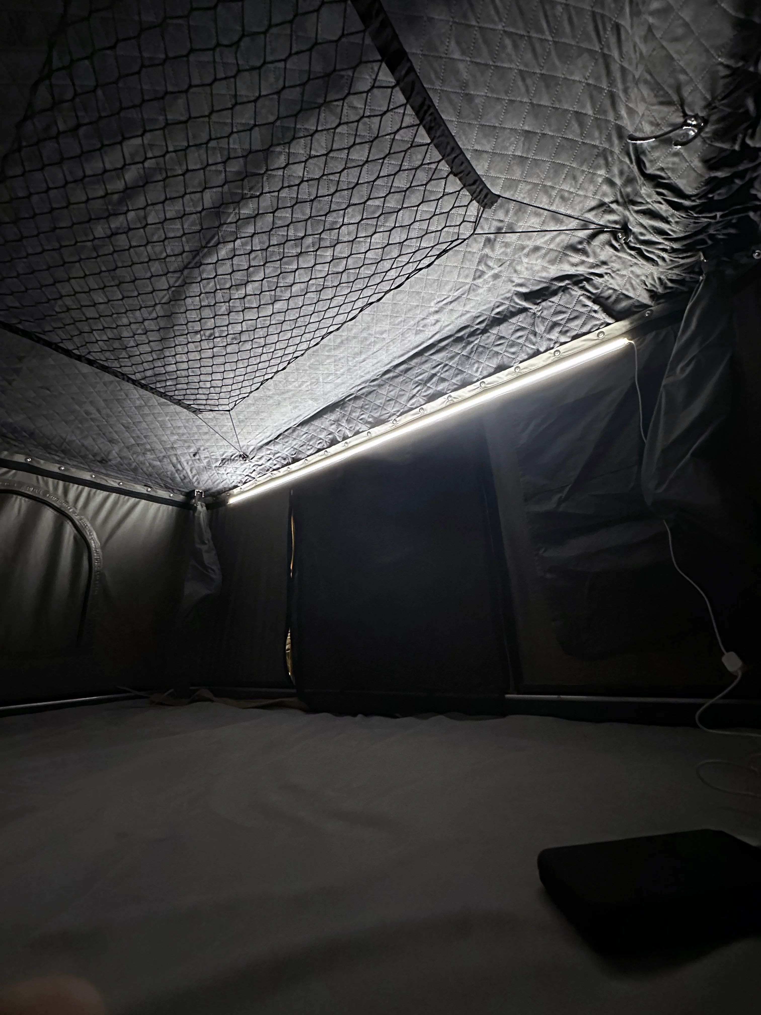 NEW Ventura XL Fibreglass Hardshell Roof Tent (IN STOCK) - Image 9