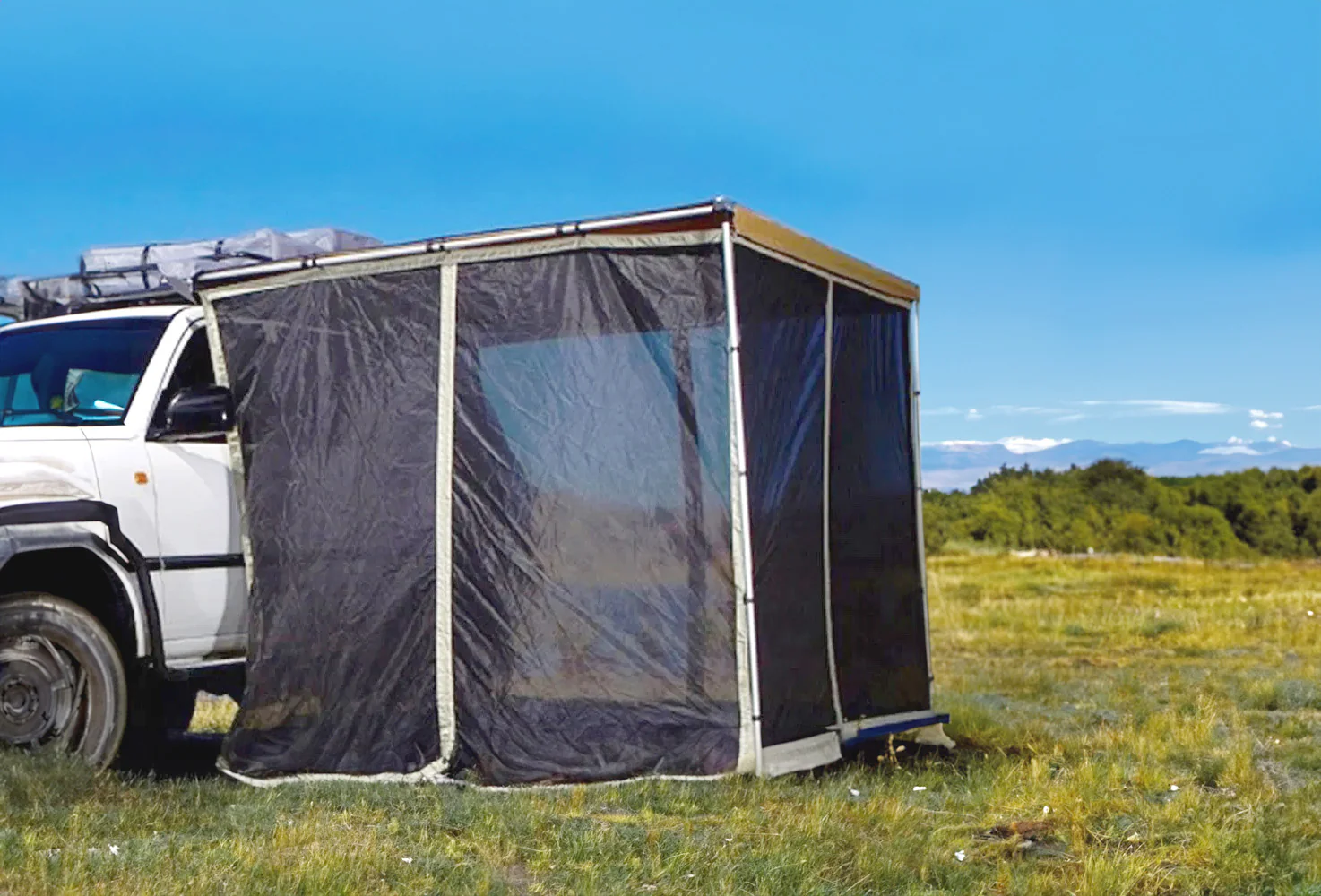 Ventura 2.5M Side Awning Mosquito Mesh Room - Image 3
