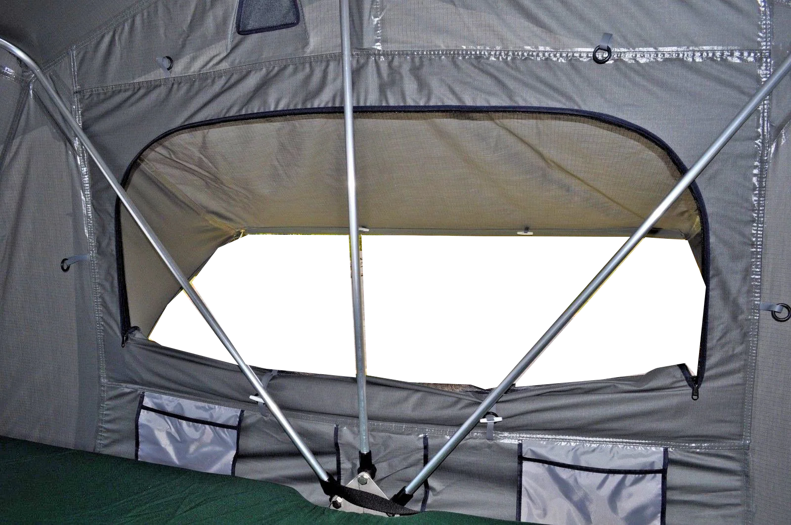 Ventura Deluxe 1.4 Roof Top Tent + Annex + FREE LED Lights + FREE Internal Storage Hammock - Image 11