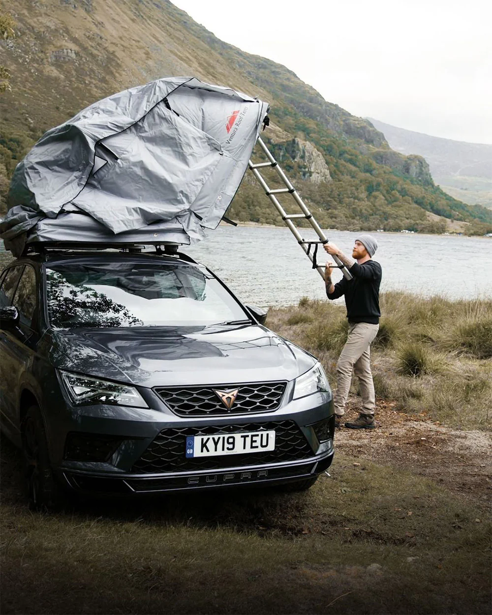 Ventura Deluxe 1.4 Roof Top Tent + Side Awning - Image 22