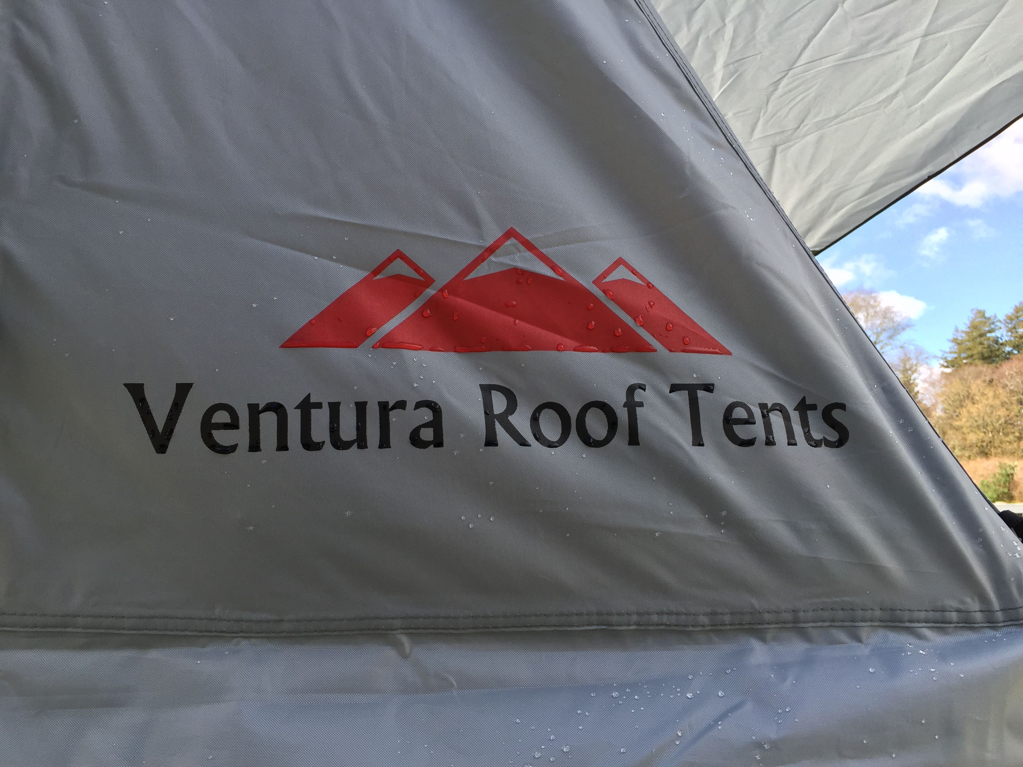 Ventura Deluxe 1.4 Roof Top Tent + Thermal Liner - Image 24