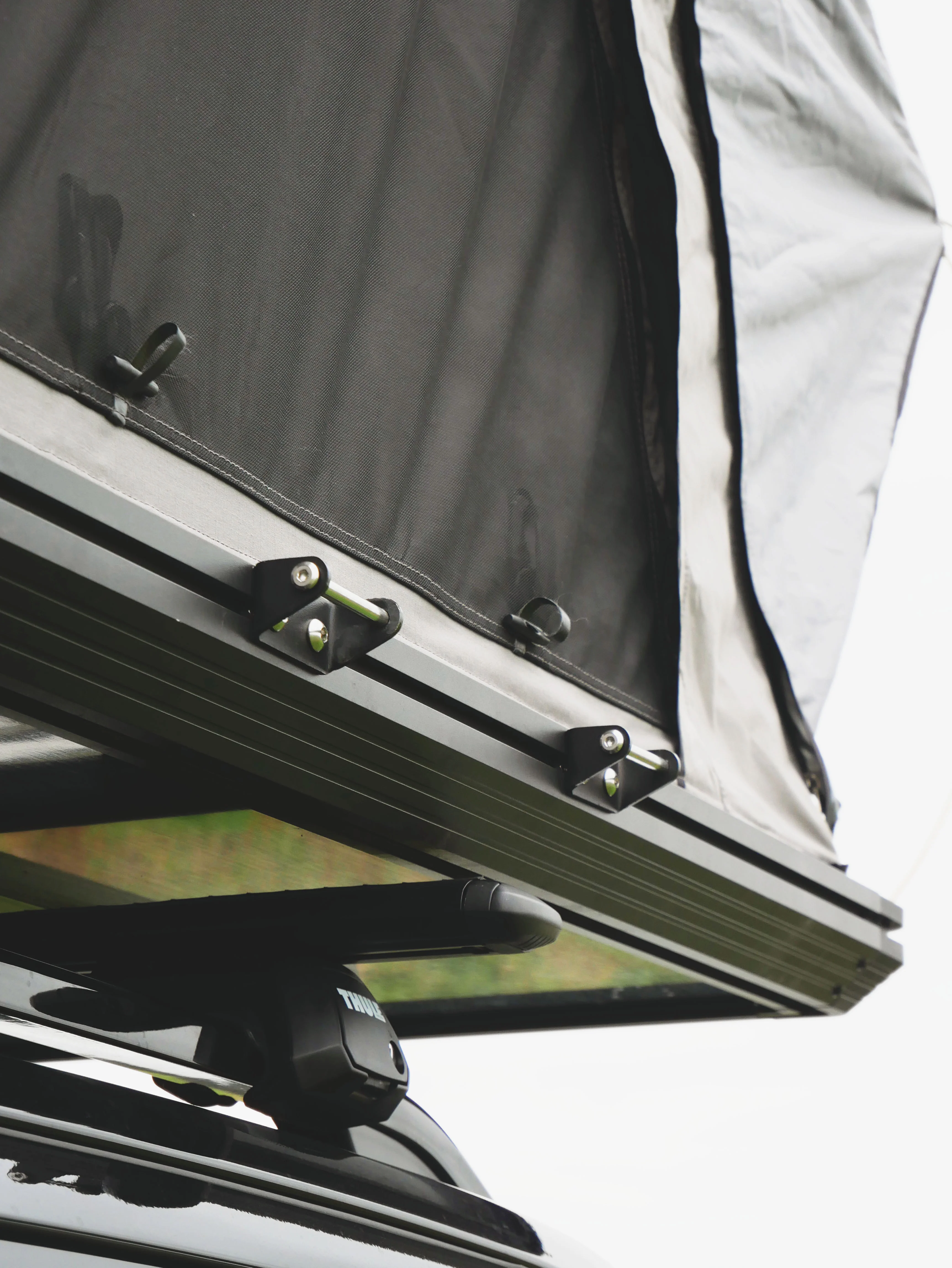 Ventura XL Aluminium Clamshell Roof Tent (IN STOCK) - Image 14